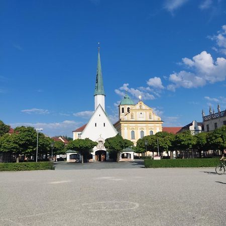 Ferienwohnung Enzian - Naehe Kapellplatz - Oeffentlicher Parkplatz - Aufzug Altötting Exterior foto